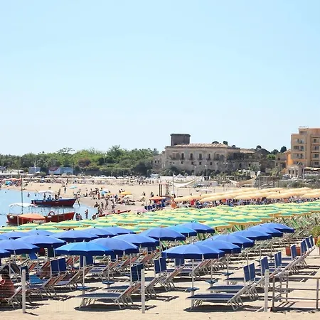 Casa Capri Giardini Naxos