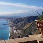 Casa Capri Апартаменты Джардини-Наксос